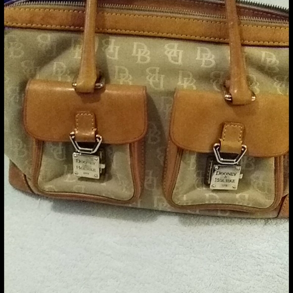 Dooney and bourke Handbag Tan/Beige.  Medium - Picture 7 of 7